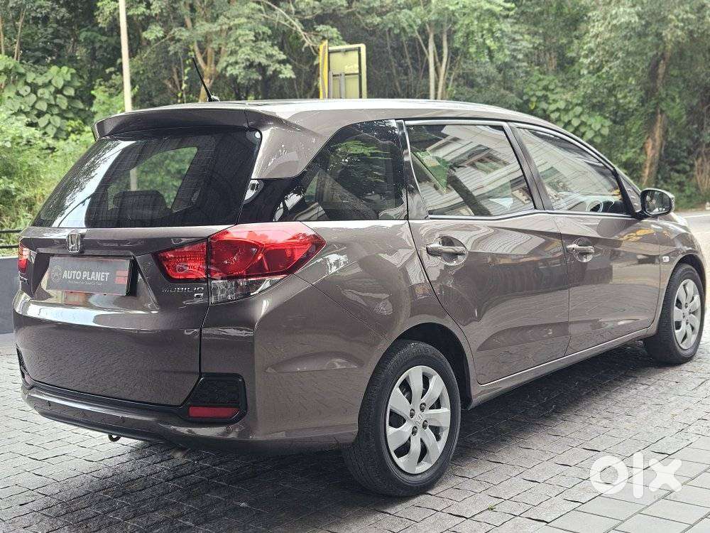 Honda Mobilio 1.5 S I-vtec Mt, 2015, Petrol