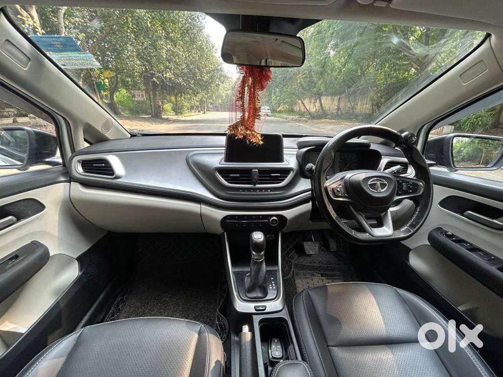 Maruti Suzuki Fronx Delta Plus 1.2 Ags, 2023, Cng & Hybrids