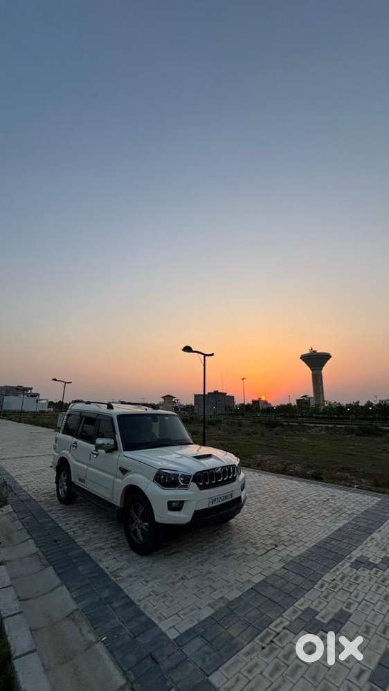 Mahindra Scorpio 2015 Diesel Well Maintained