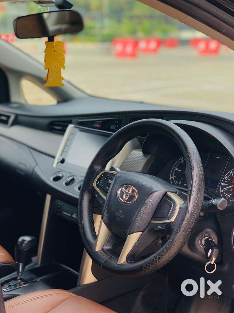 Toyota Innova Crysta 2.4 G Mt, 2021, Diesel