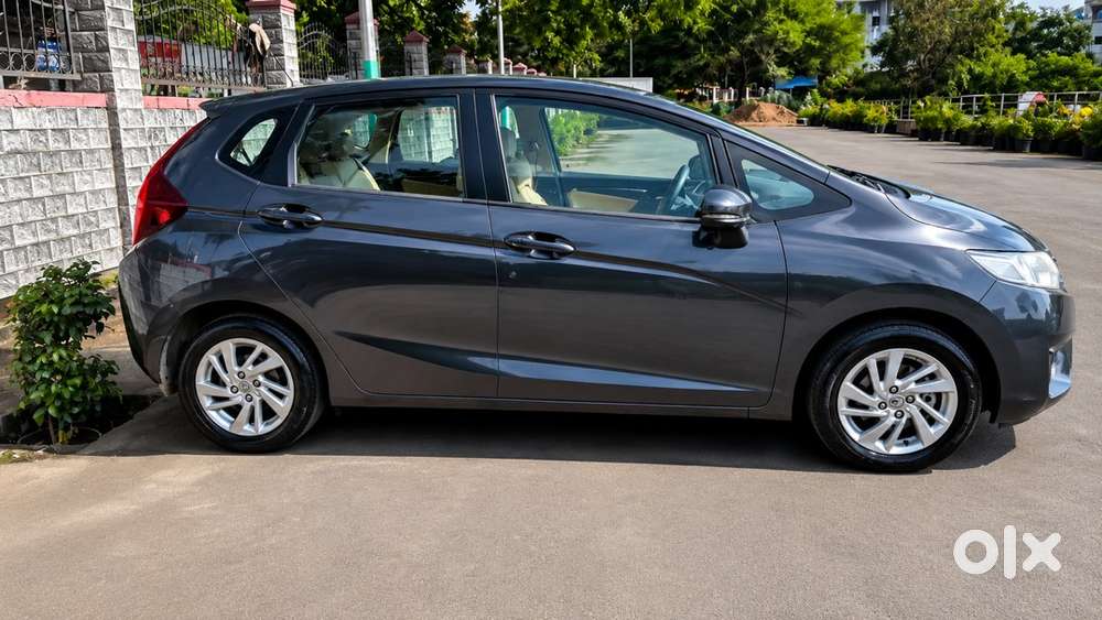 Honda Jazz 2016 At Just 40000 Dp