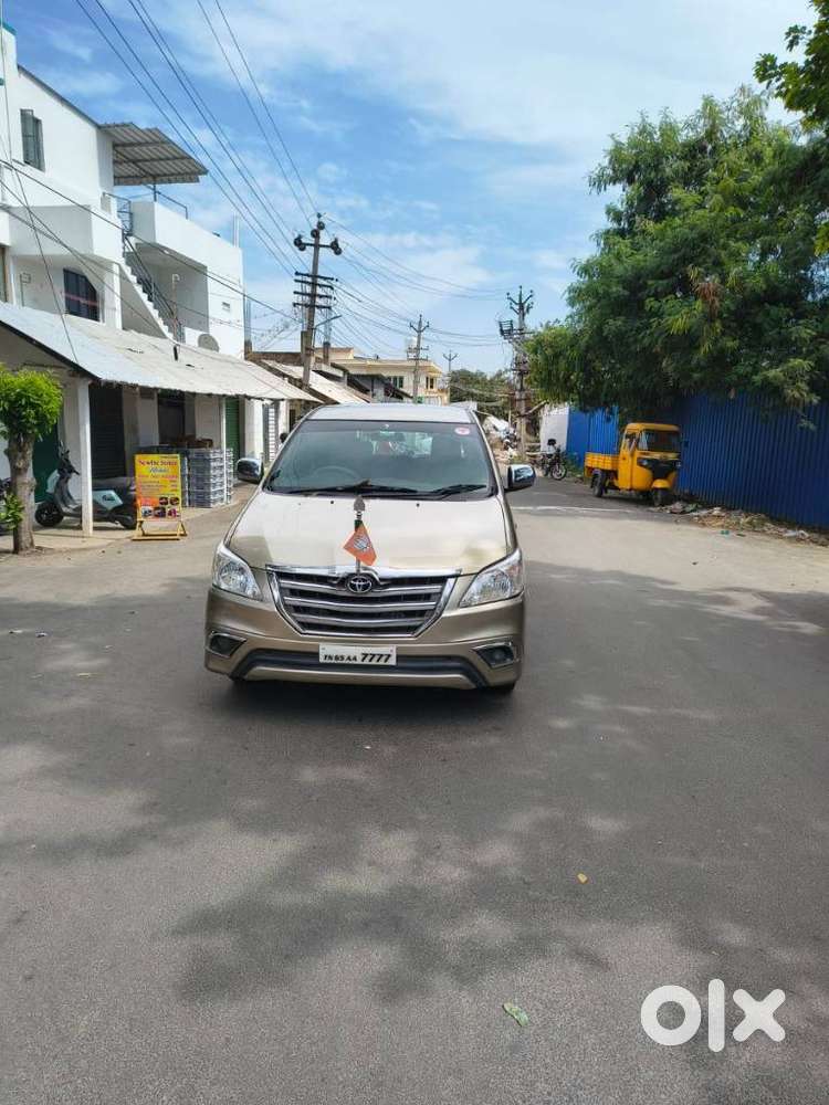 Toyota Innova Crysta 2.4 V 7 Str, 2012, Diesel