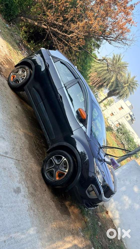 Tata Nexon 2019 Petrol 43000 Km Driven