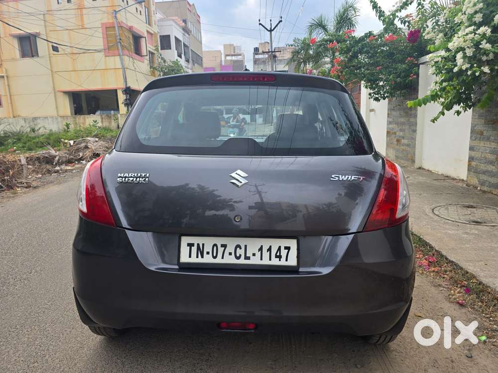Maruti Suzuki Swift Vxi + Manual, 2017, Petrol