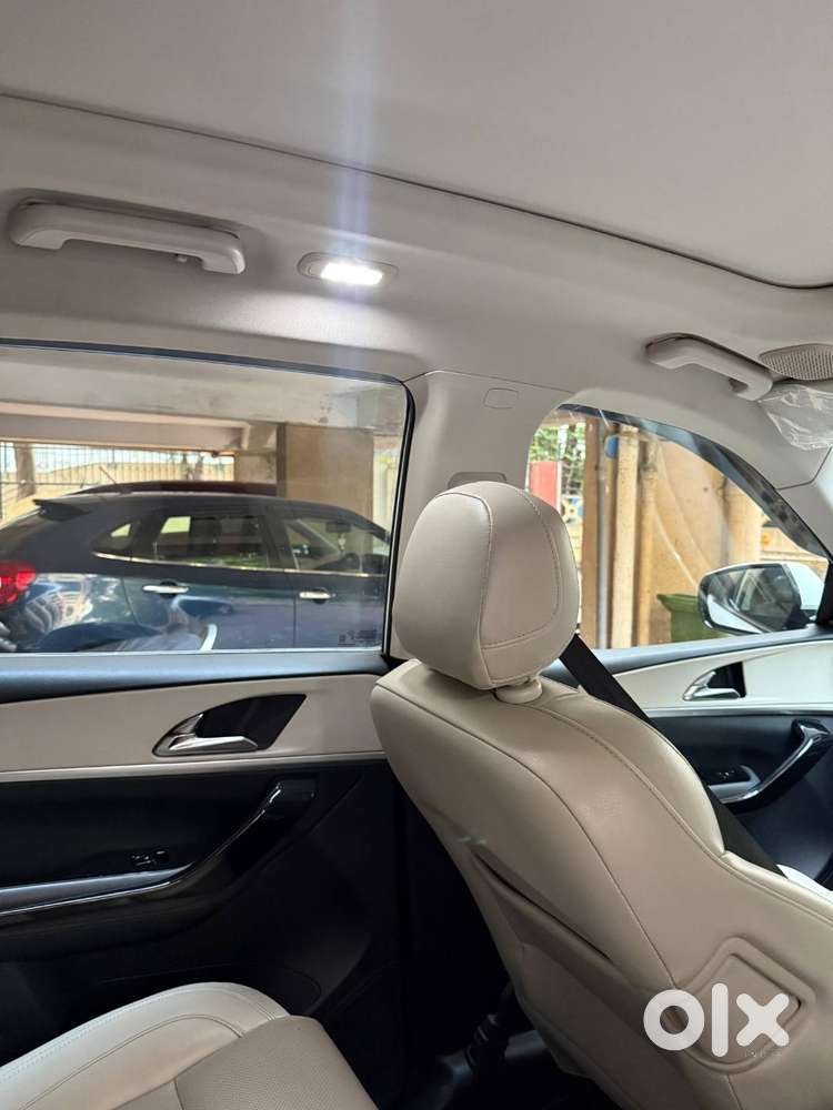 Mahindra Xuv700 Ax7 L Petrol Automatic Seven Seater2022