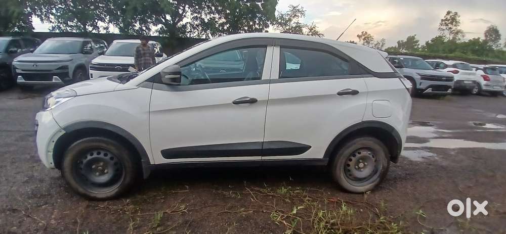 Tata Nexon 1.5 Revotorq Xm, 2018, Diesel