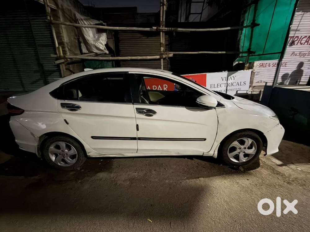 Honda City 2015 Diesel 175000 Km Driven