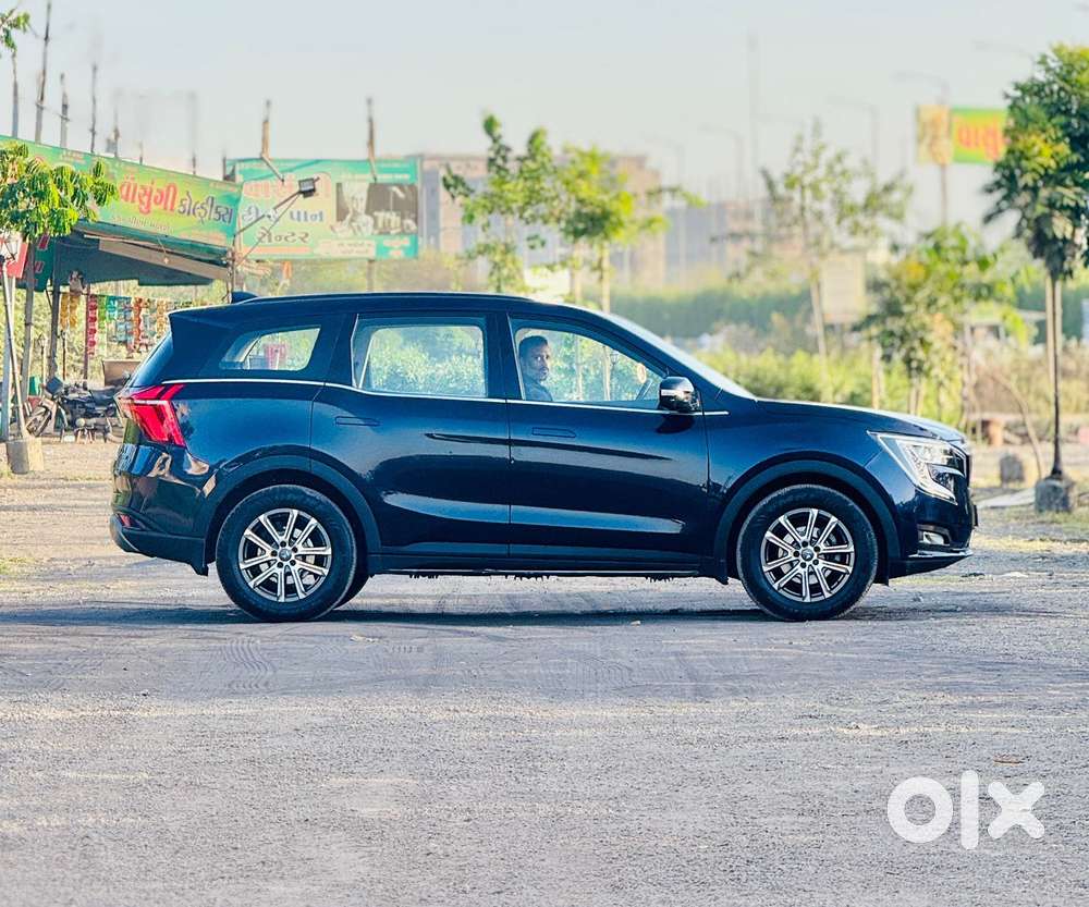 Mahindra Xuv700 2.2 Ax 7 Diesel At Luxury Pack Str Awd, 2022, Diesel