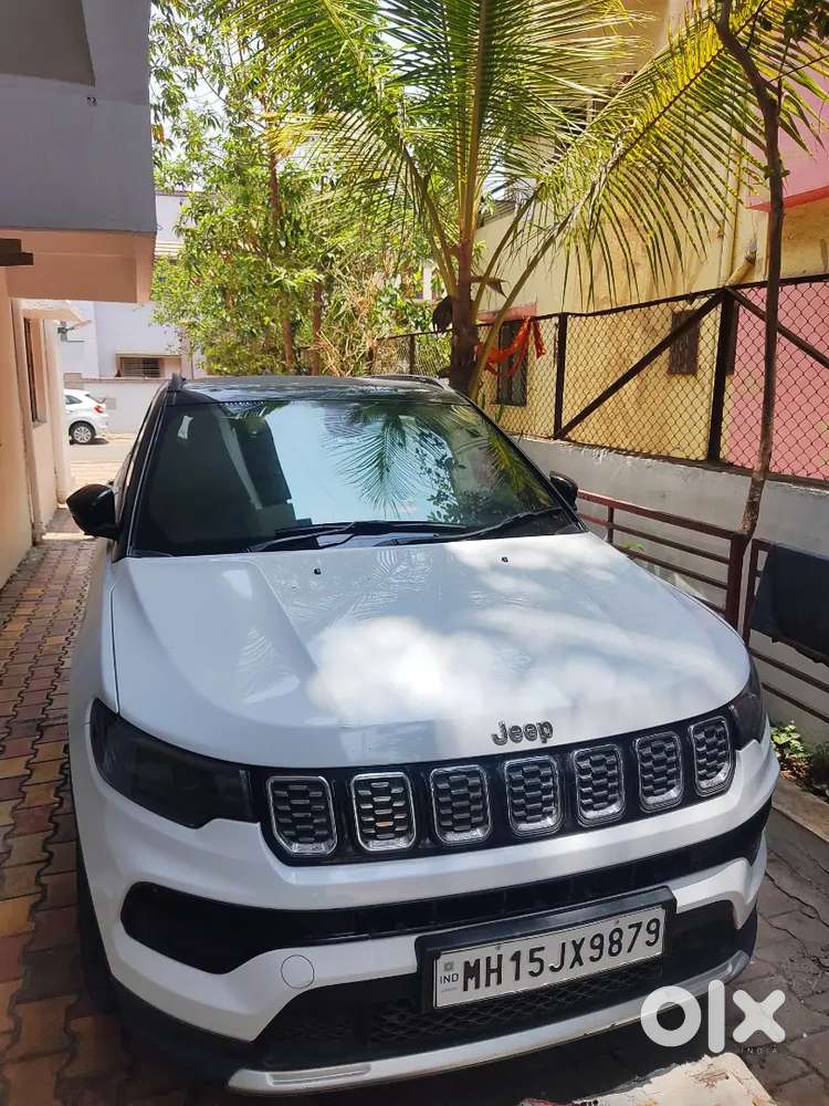 Jeep Compass 2.0 Diesel Manual 2025 Km Driven