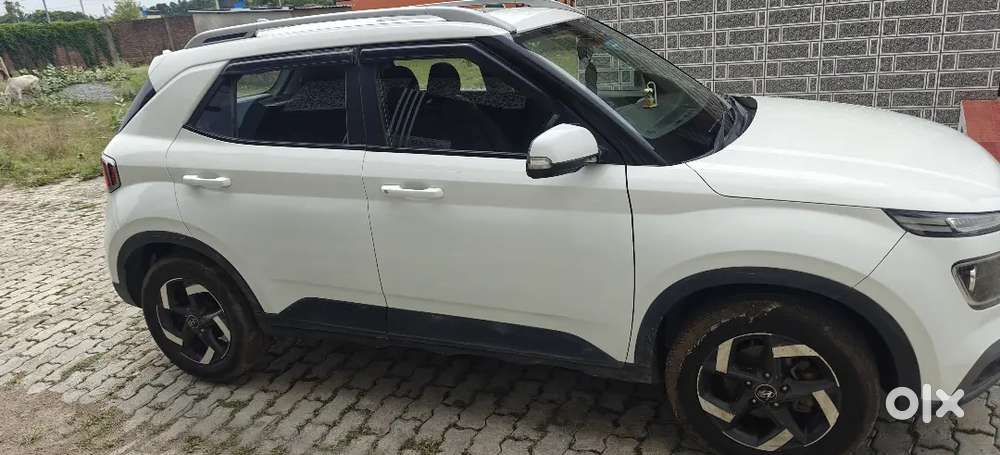 Hyundai Venue 2019 Diesel Well Maintained
