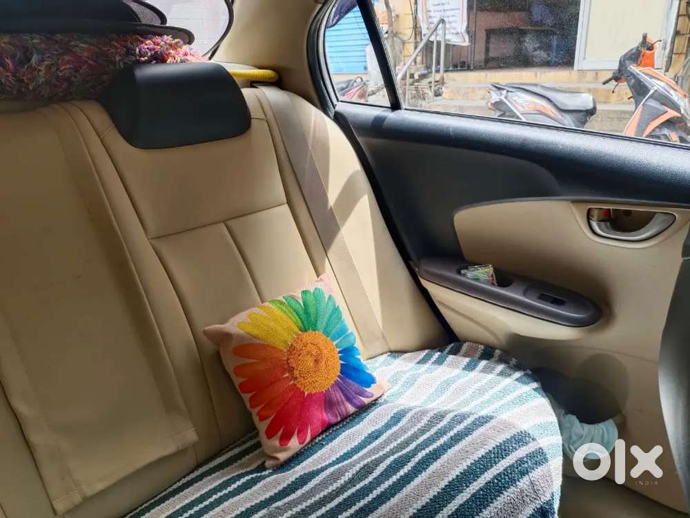 New Tyre, Battery, Leather Seat Cover Com Insurance Idv 3.27 Lakh