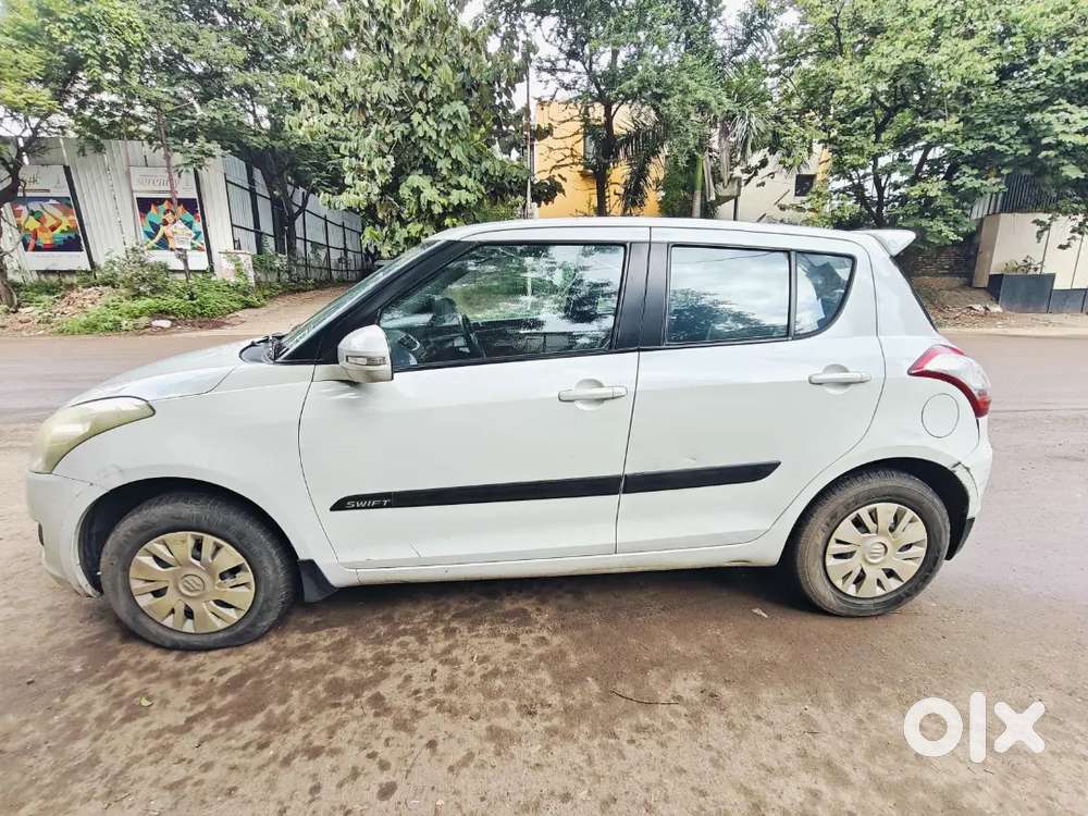 Maruti Suzuki Swift 2013 Diesel 90000 Km Driven