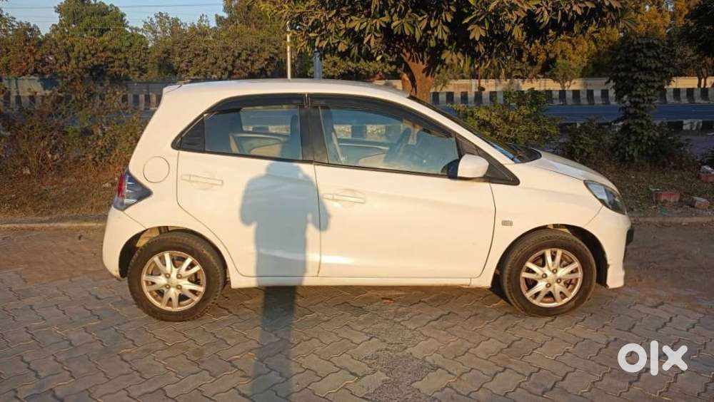 Honda Brio V Mt, 2012, Cng & Hybrids