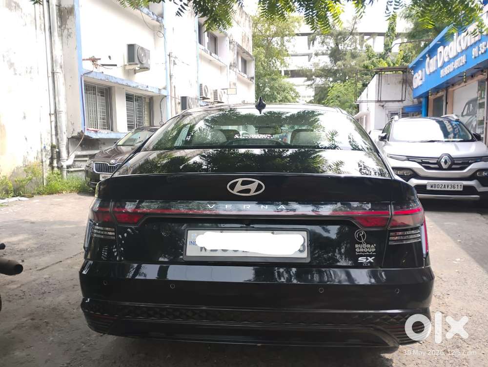 Hyundai Verna 1.5 Mpi Mt Sx (o), 2024, Petrol
