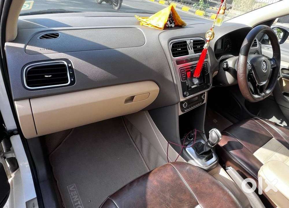 Volkswagen Vento 1.2 Tsi Highline At, 2017, Petrol