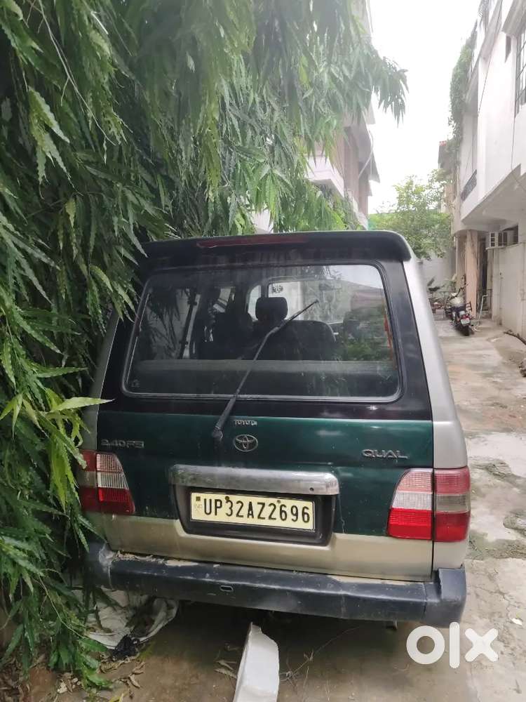 Toyota Qualis 2004 Diesel 130000 Km Driven