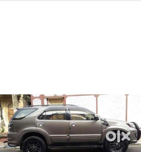 Toyota Fortuner 2015 Diesel 151000 Km Driven