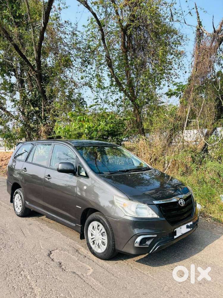 Toyota Innova 2.5 G (diesel) 8 Seater, 2015, Diesel