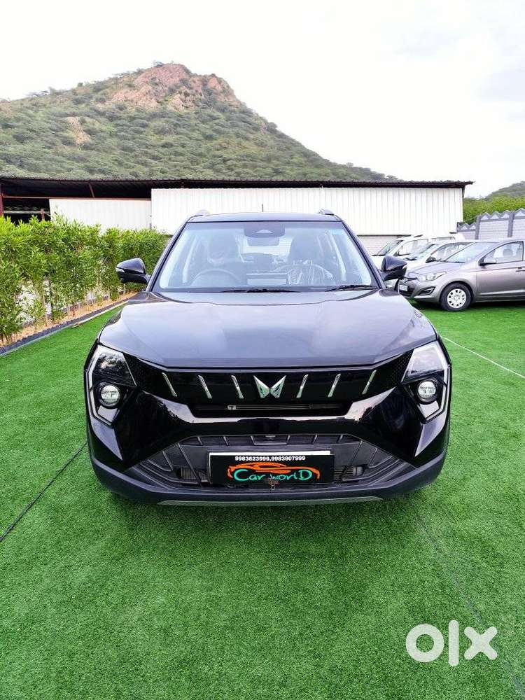 Mahindra Xuv 3xo Ax5l Pg Mt, 2025, Petrol