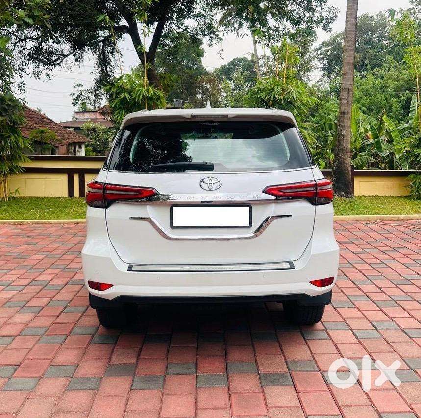 Toyota Fortuner 2022 Diesel 12000 Km Driven