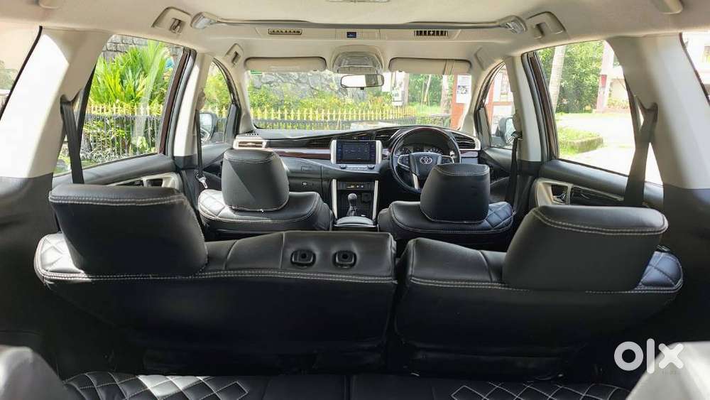 Toyota Innova Crysta 2.4 V 8 Str, 2016, Diesel