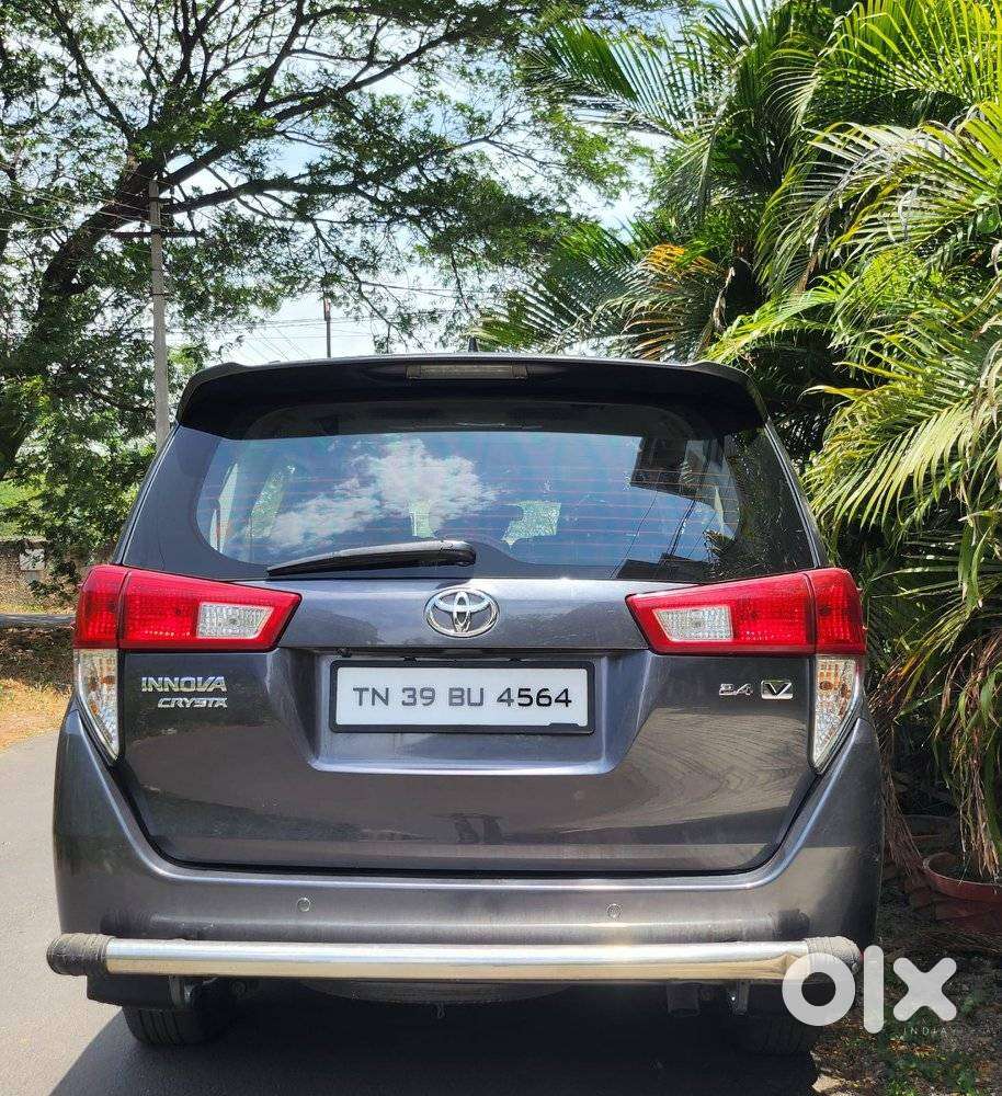 Toyota Innova Crysta 2.4 V, 2016, Diesel