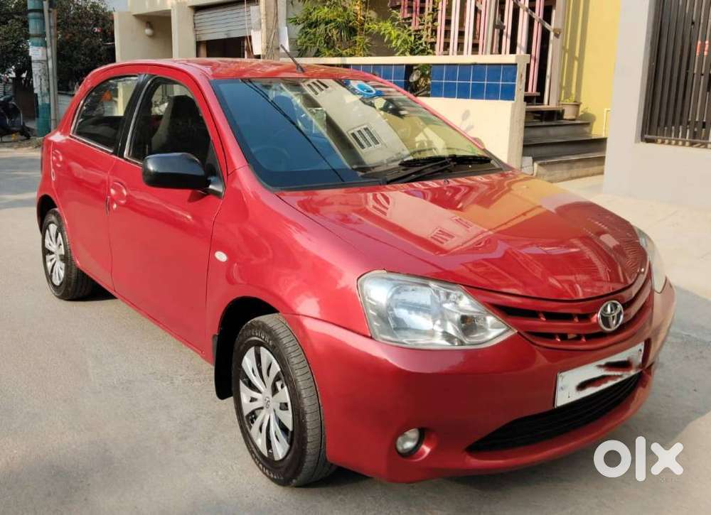 Toyota Etios Liva 2011-2012 G, 2011, Petrol