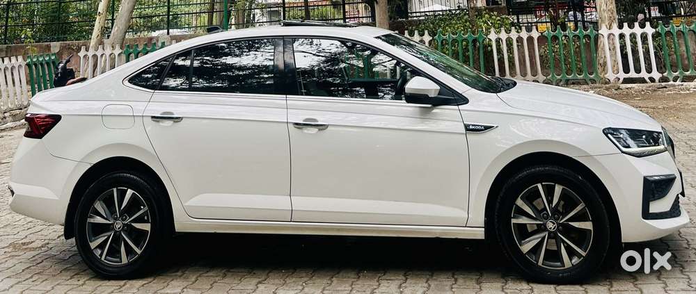 Skoda Slavia 1.0 Tsi Style At, 2022, Petrol