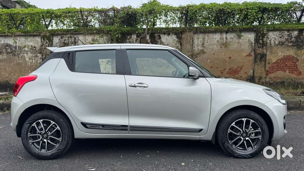 Maruti Suzuki Swift Petrol Automatic 2023