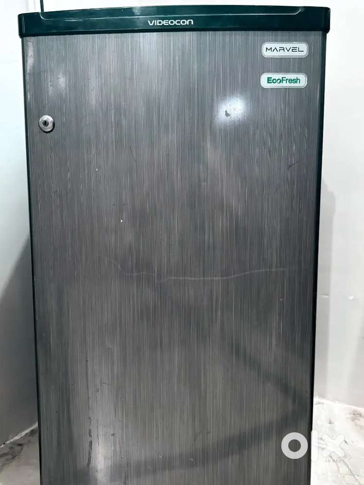 Mini Fridge 80L (Rare In this price)