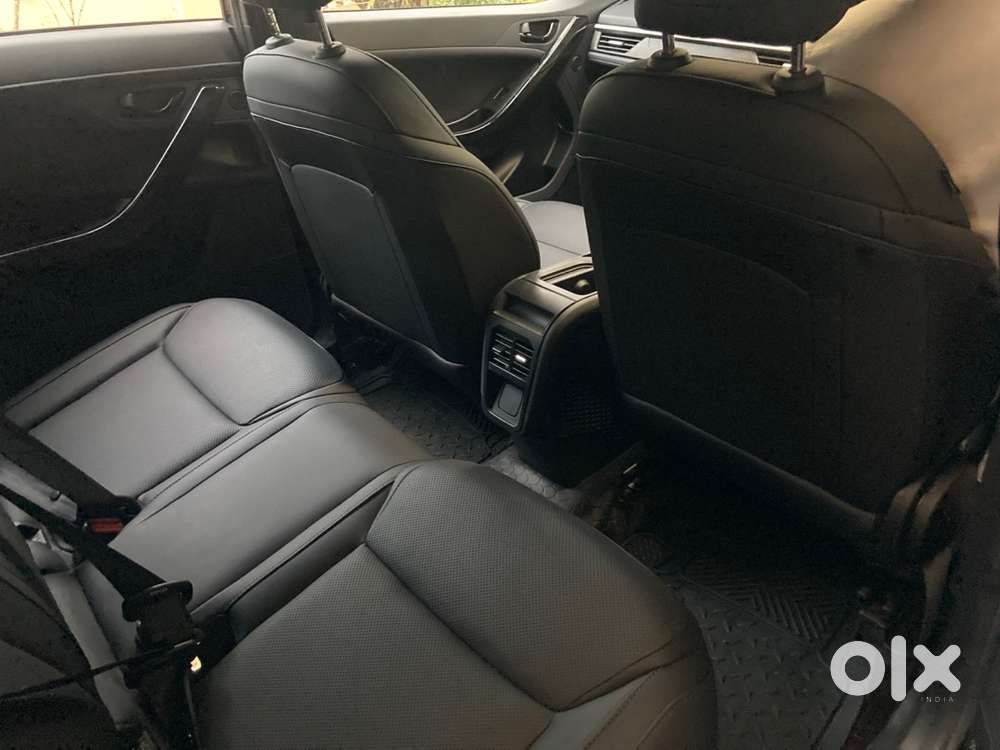 Tata Nexon Petrol 2024 Dark Edition Dca Dt