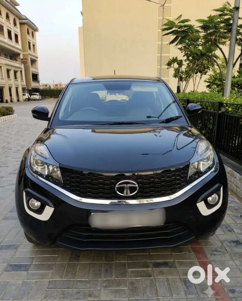 2018 Tata Nexon - Automatic Gear - Diesel - Good Mileage- Time Servi