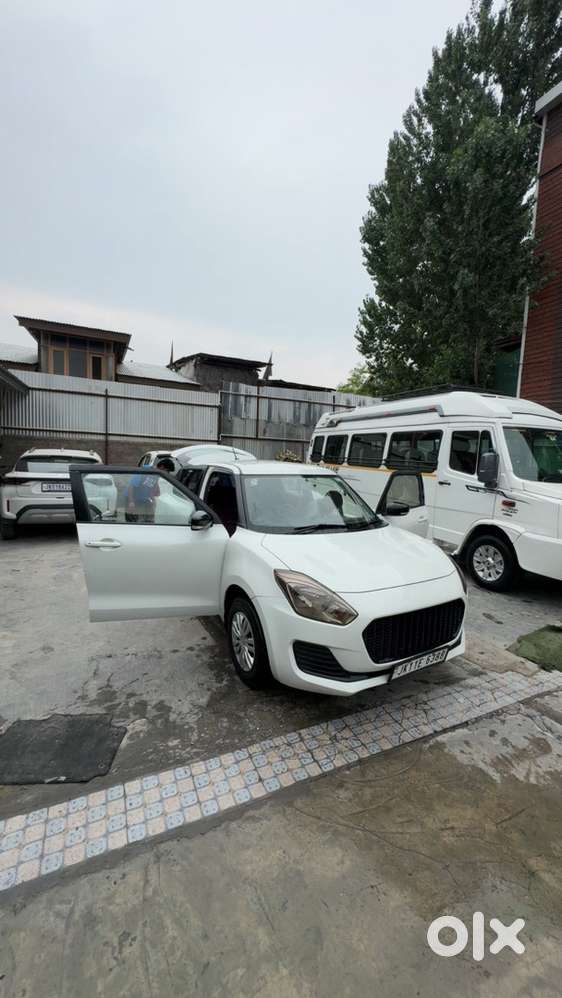 2021 Maruti Swift Petrol Manual