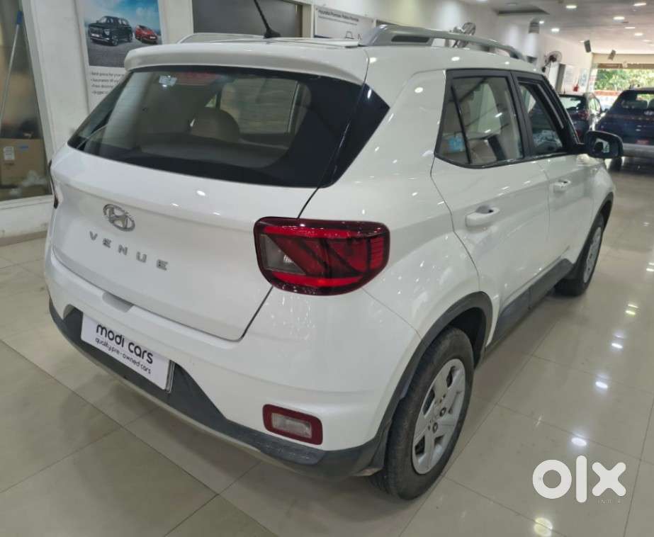 Hyundai Venue S 1.2 Petrol, 2019, Petrol