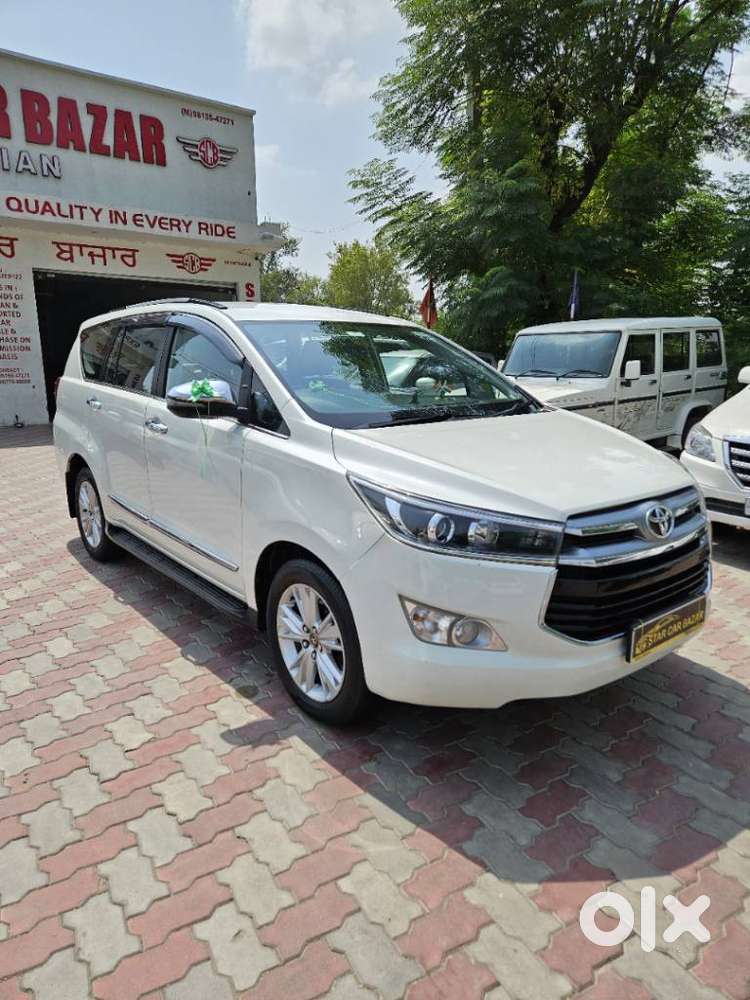 Toyota Innova Crysta 2.8z Automatic, 2018, Diesel