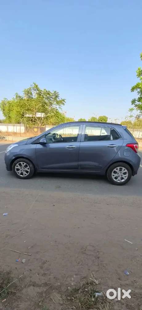 Hyundai Grand I10 2014 Diesel 72800 Km Driven