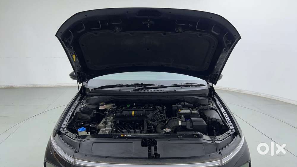 Hyundai Verna Sx 1.5 Petrol Ivt, 2023, Petrol
