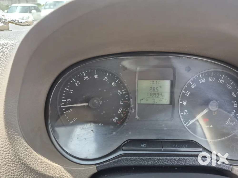 Skoda Rapid 2012 Diesel 118000 Km Driven