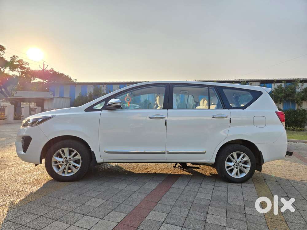Toyota Innova Crysta 2.4 G Mt, 2016, Diesel