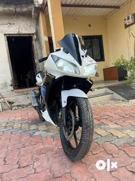 Yamaha r1 old model hot sale olx