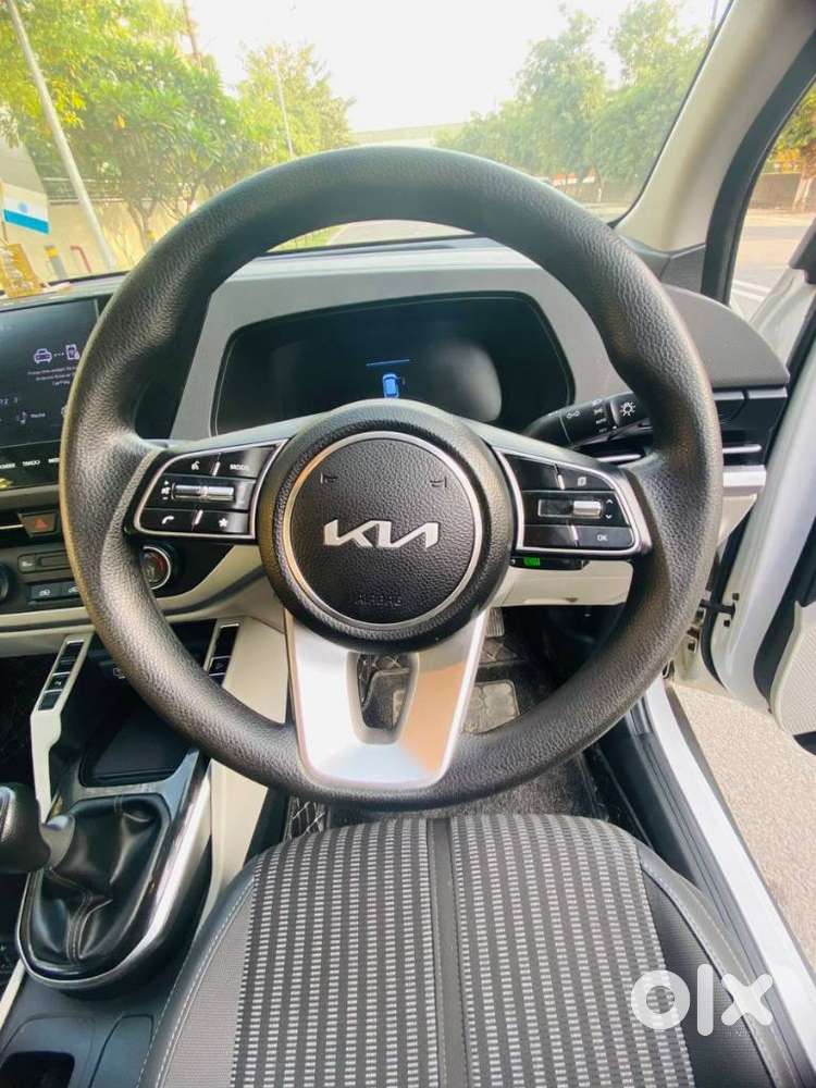 Kia Carens 1.5 Prestige 7 Str, 2024, Petrol