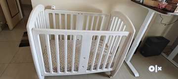 Baby crib for sale clearance olx