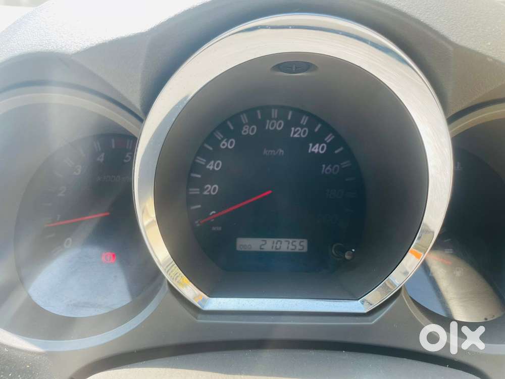 Toyota Fortuner 4x4 Manual Limited Edition, 2010, Diesel