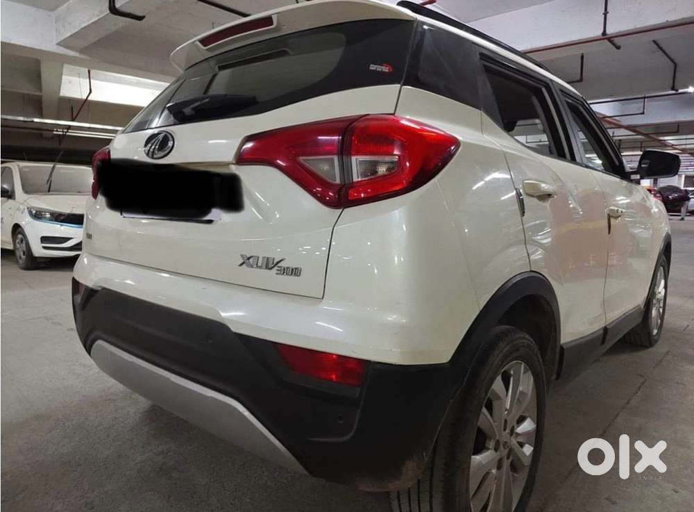 Mahindra Xuv300 W8, 2021, Petrol