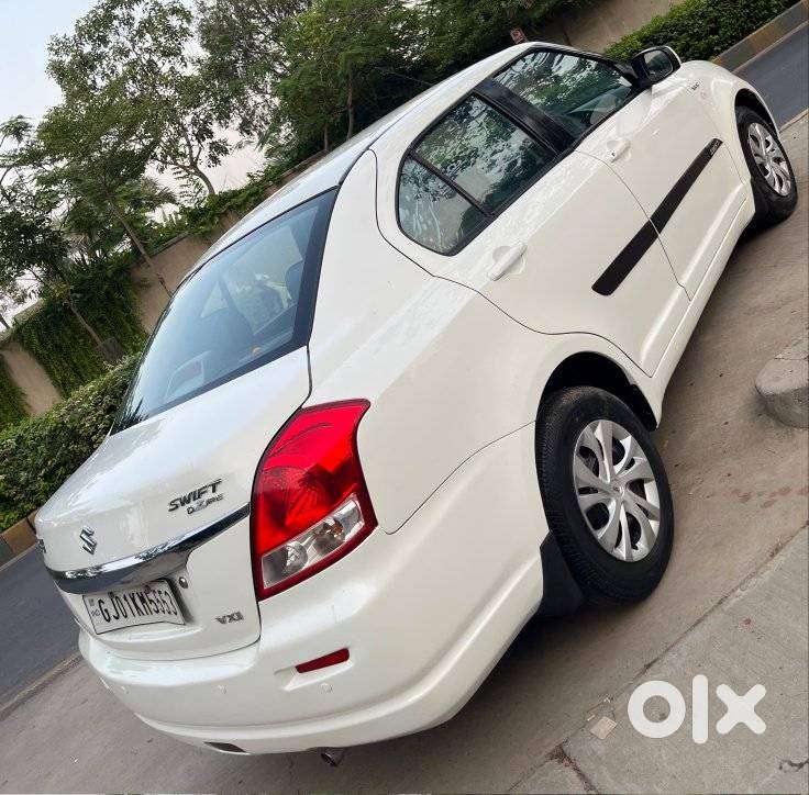 Maruti Suzuki Swift Dzire Vxi Optional, 2011, Petrol