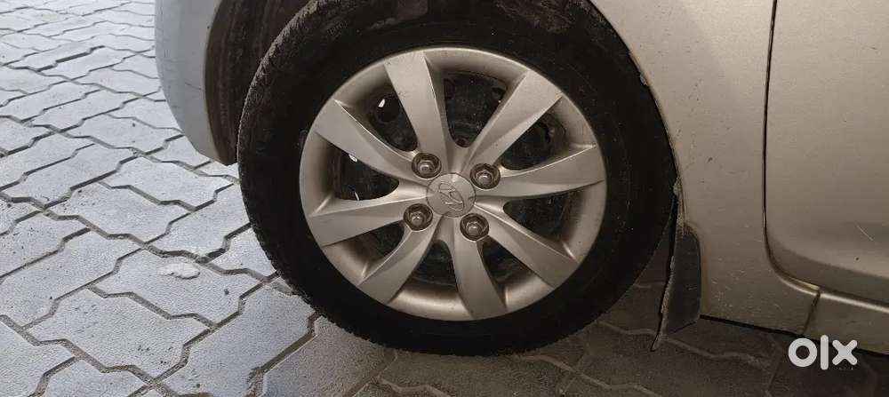 Hyundai Eon Sportz 2013 Car