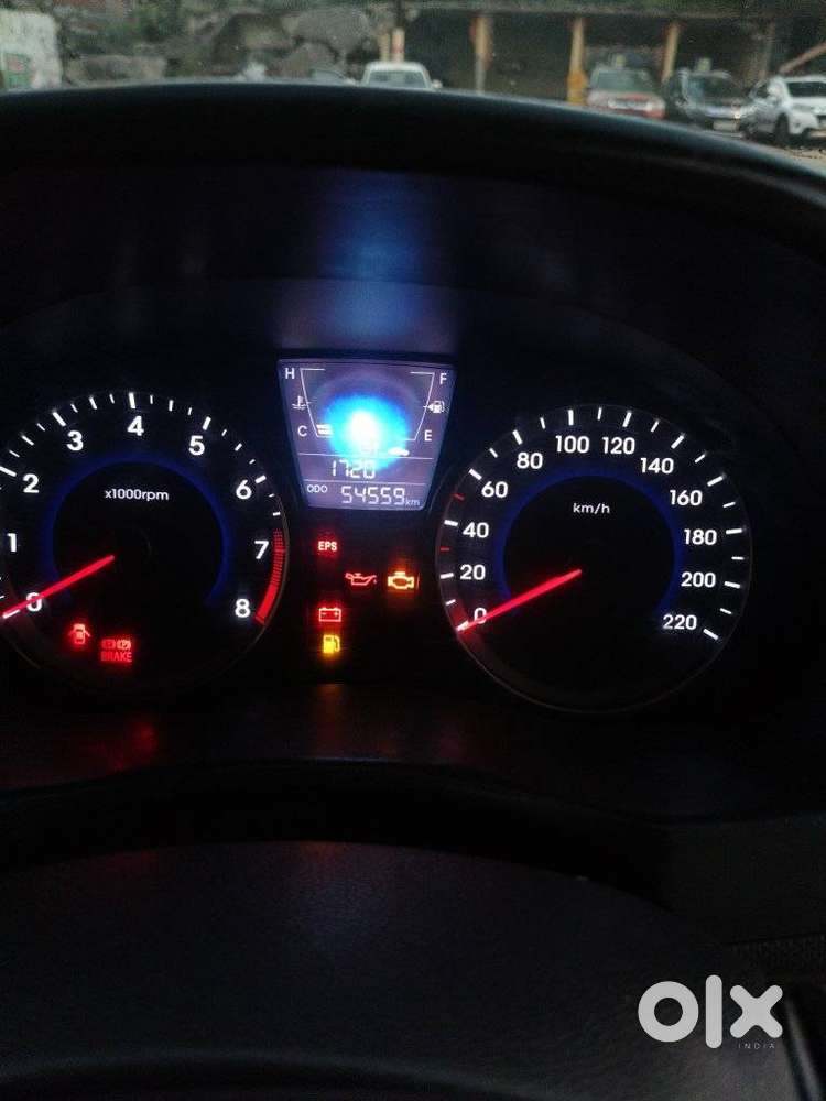 Hyundai Verna 1.6 Vtvt, 2013, Petrol