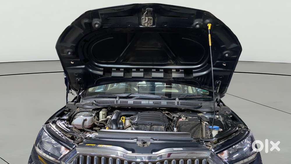 Skoda Slavia 1.0 Ambition Tsi At, 2022, Petrol