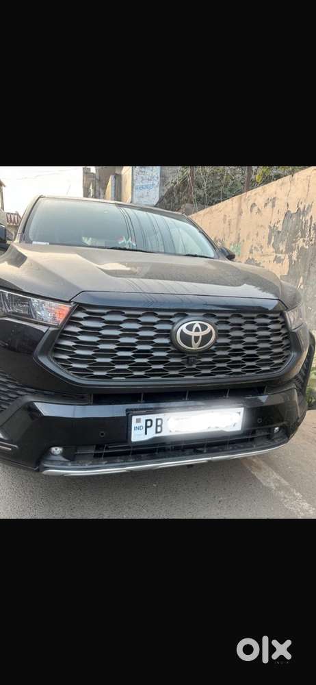 Toyota Innova Hycross Gx 2025
