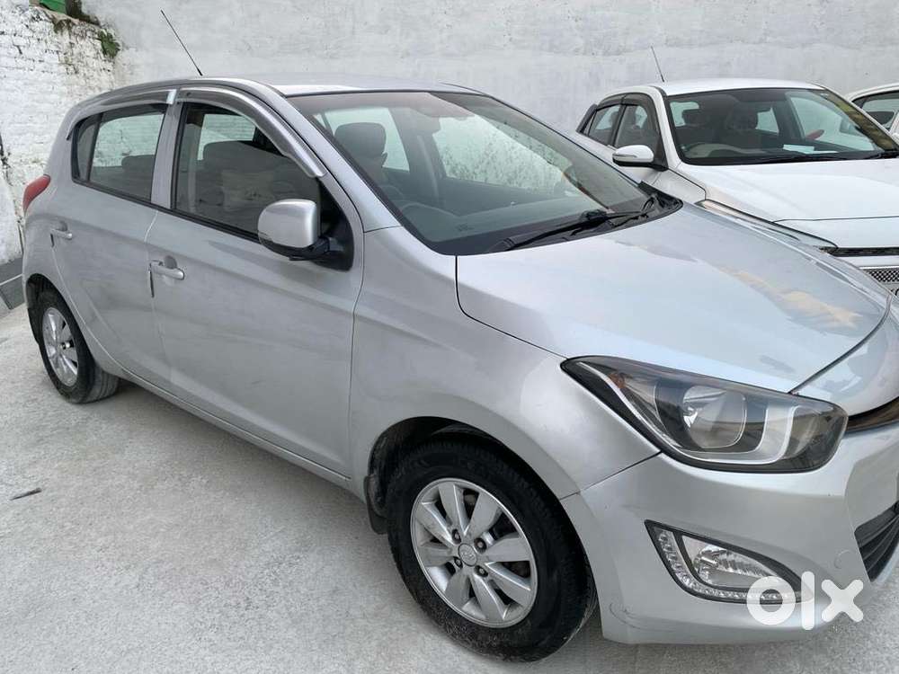 Hyundai I20 Sportz 1.4 Crdi 6 Speed Bs-iv, 2014, Diesel